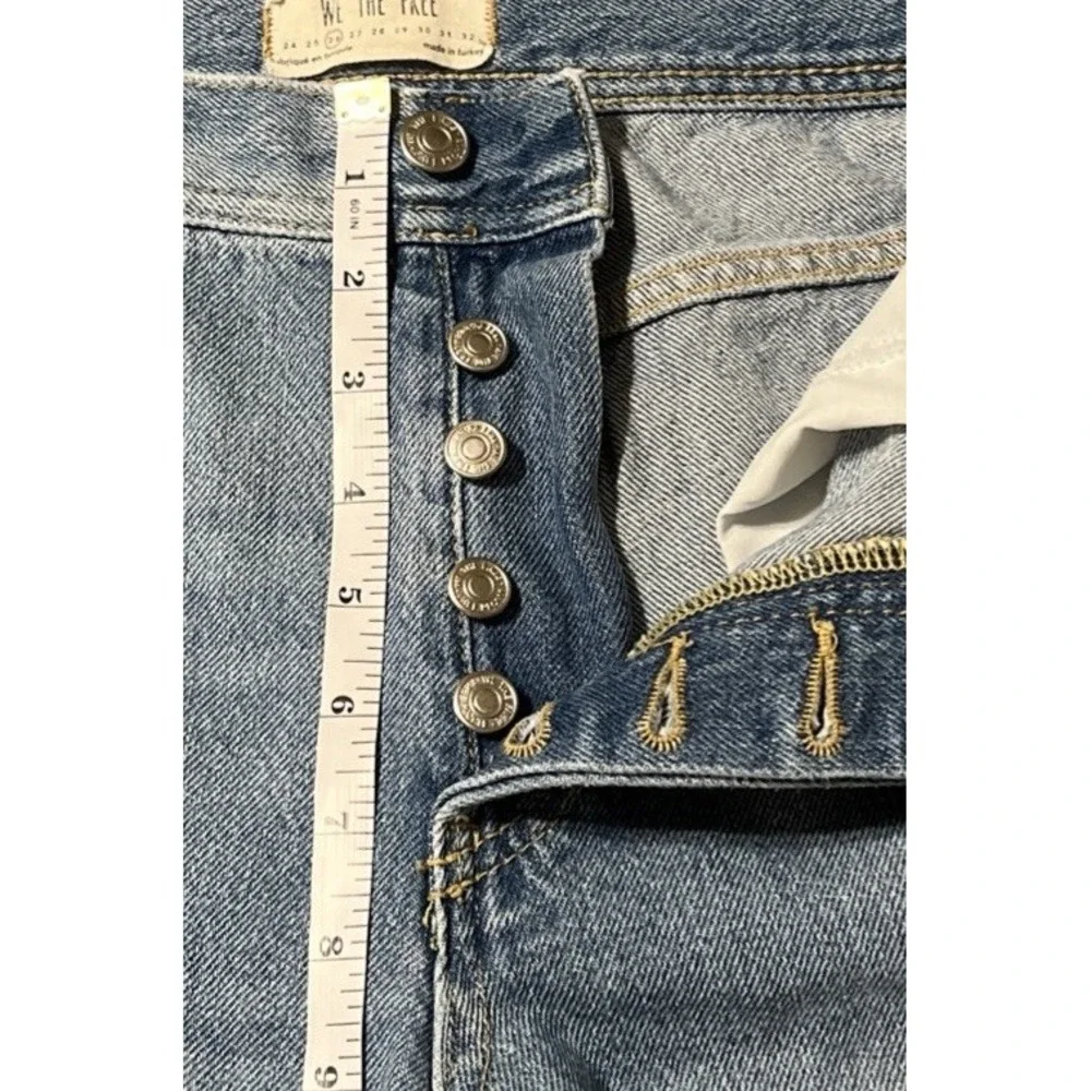 Free People We The Free Maggie Mid Rise Straight Raw Hem Jean SZ 26 (28x28)